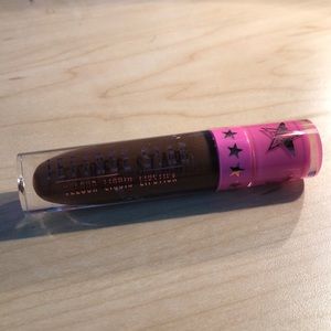 Jeffrey Star Velour Liquid Lipstick in Dominatrix